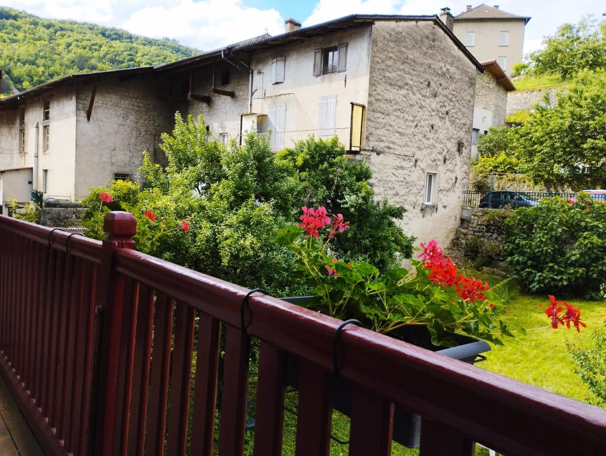 Gite Couleur Cuivre Cerdon  Exterior foto